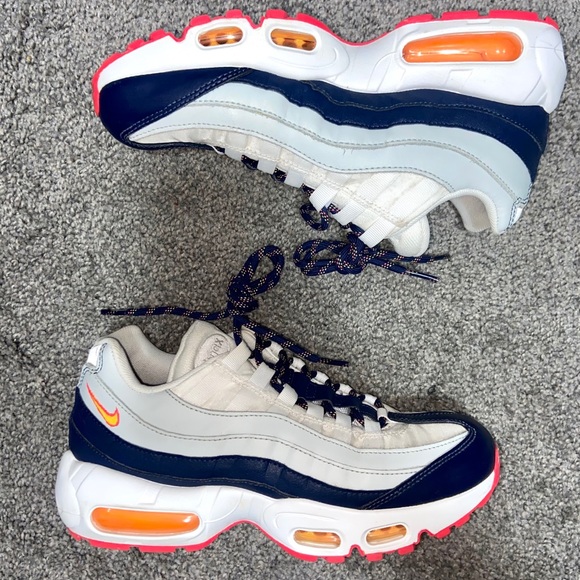 Women’s 8 airmax 95